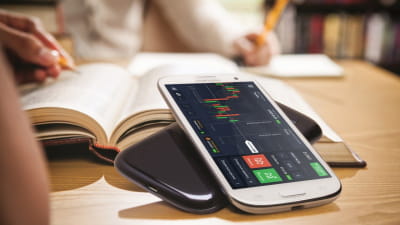 binary options mobile application